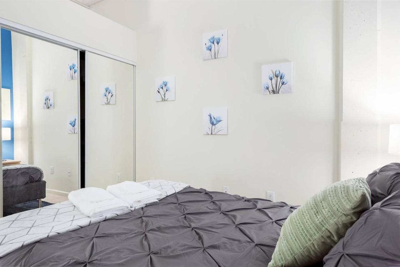 Trifecta 2Br Free Parking Modern Superhost Appartement Durham Buitenkant foto